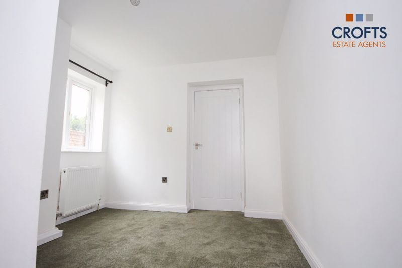 Property photo 3 of 10 Dining Room