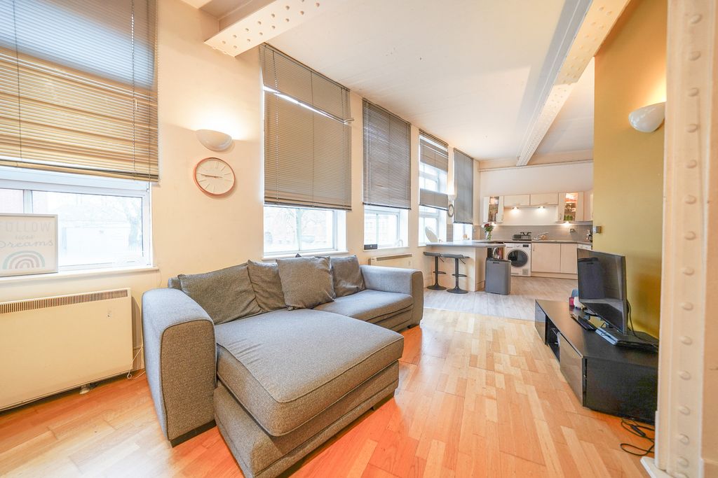 Property photo 1 of 16 641579_8_8790797