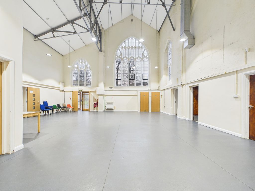 Property photo 1 of 5