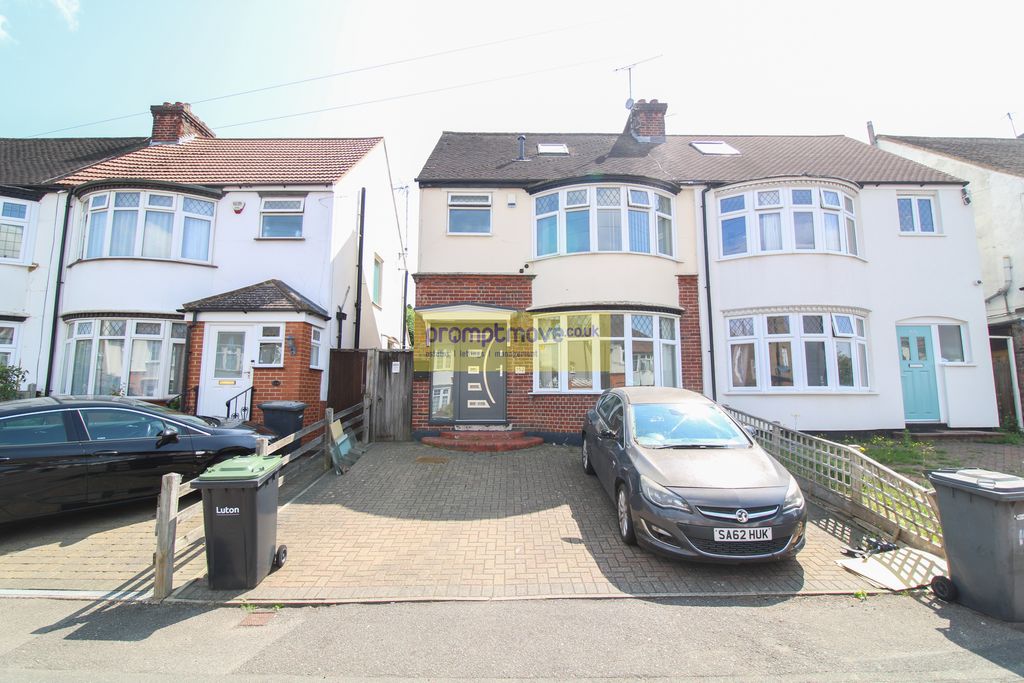 Property photo 1 of 12 Na