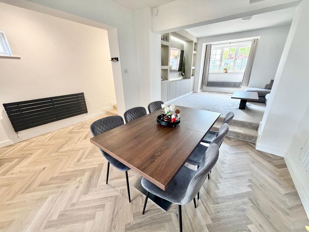 Property photo 3 of 19 Fdc1Ad2F-Eace-4c2F-8Be3-A8551261c262