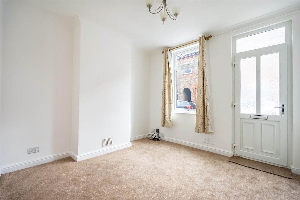 Property photo 2 of 14 28Hs-1.Jpg