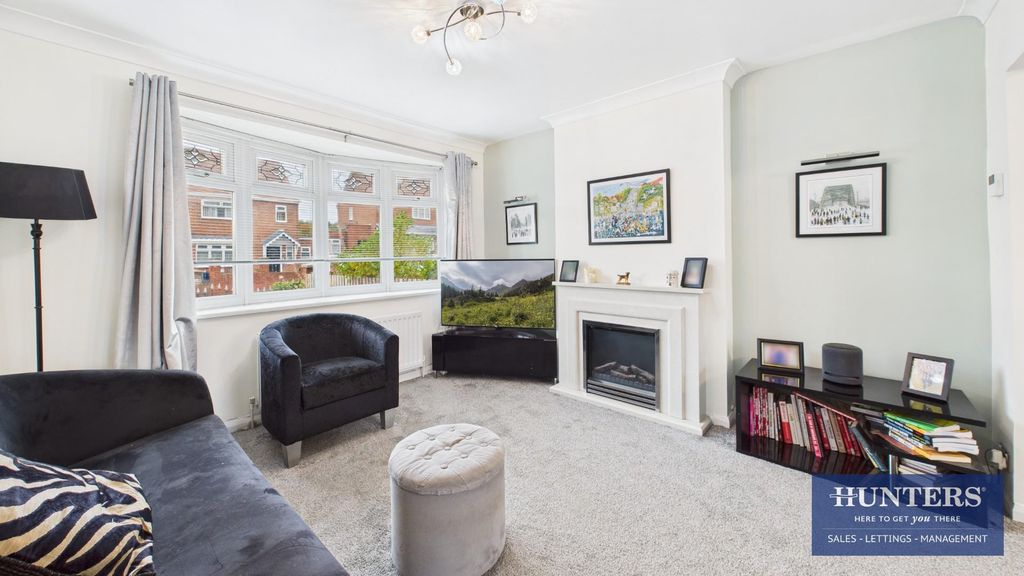 Property photo 2 of 16 Living Room