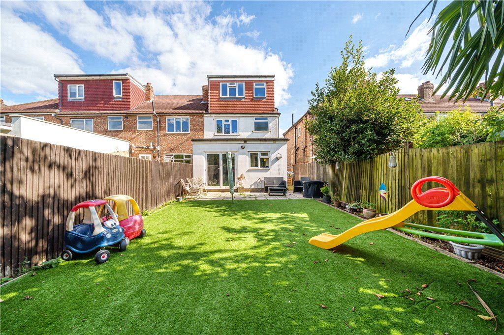 Property photo 2 of 18 Picture No. 10