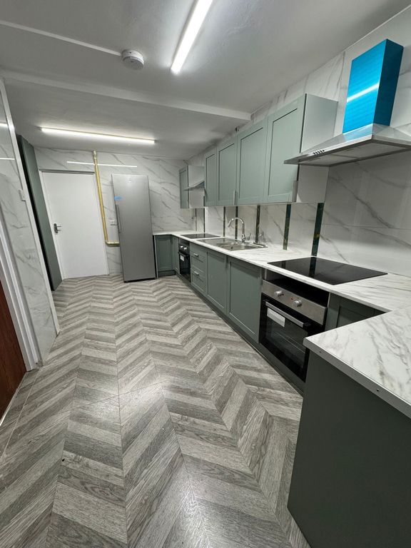 Property photo 1 of 20 Cover