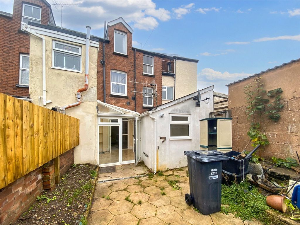 Property photo 3 of 15 Picture No. 05