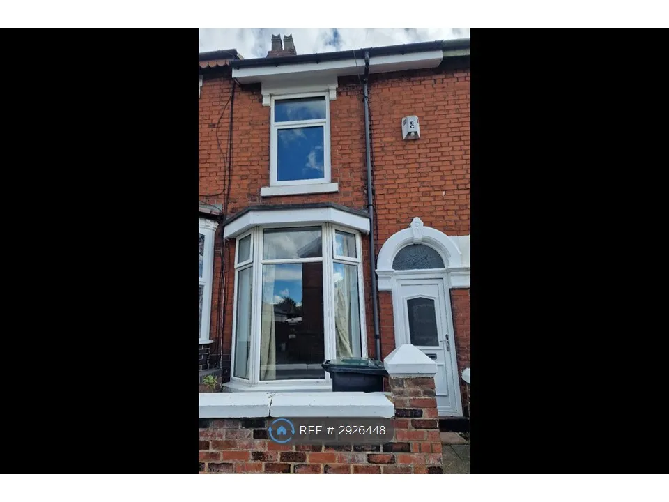 House in Stoke-on-Trent - View 3