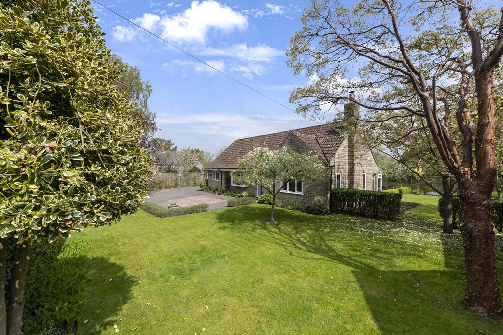 Property photo 3 of 19 Picture No. 24