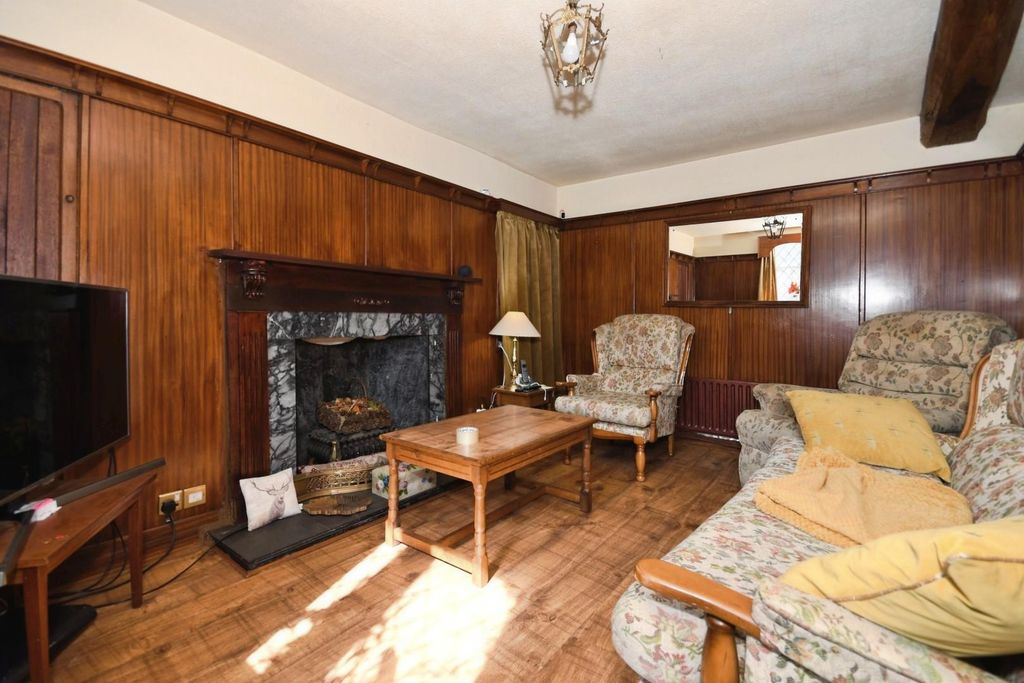 Property photo 2 of 24 Snug.Jpg