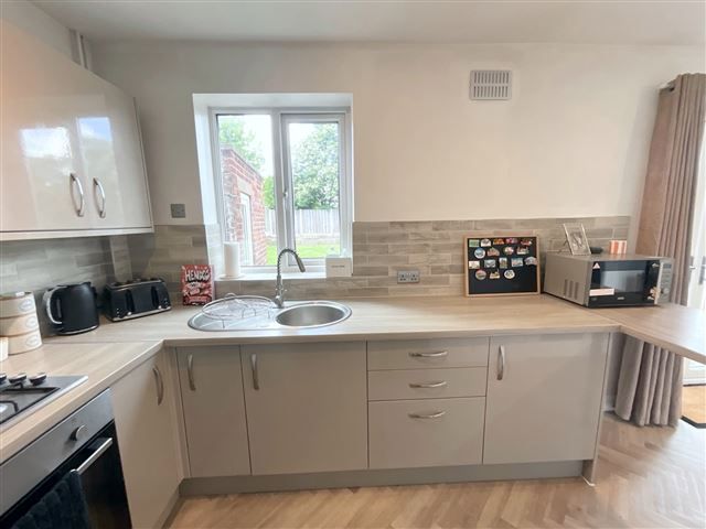 Property photo 3 of 21 Kitchen/Diner