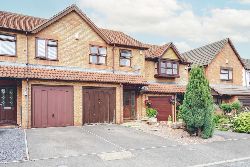 Property photo 1 of 13 16