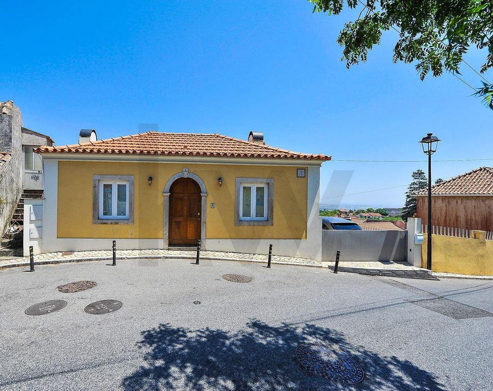Property photo 2 of 46