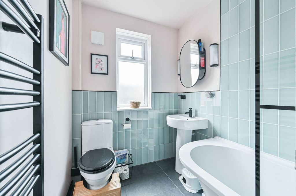 Additional image 13 of 3 bed maisonette for saleDorset Road, Mitcham CR4