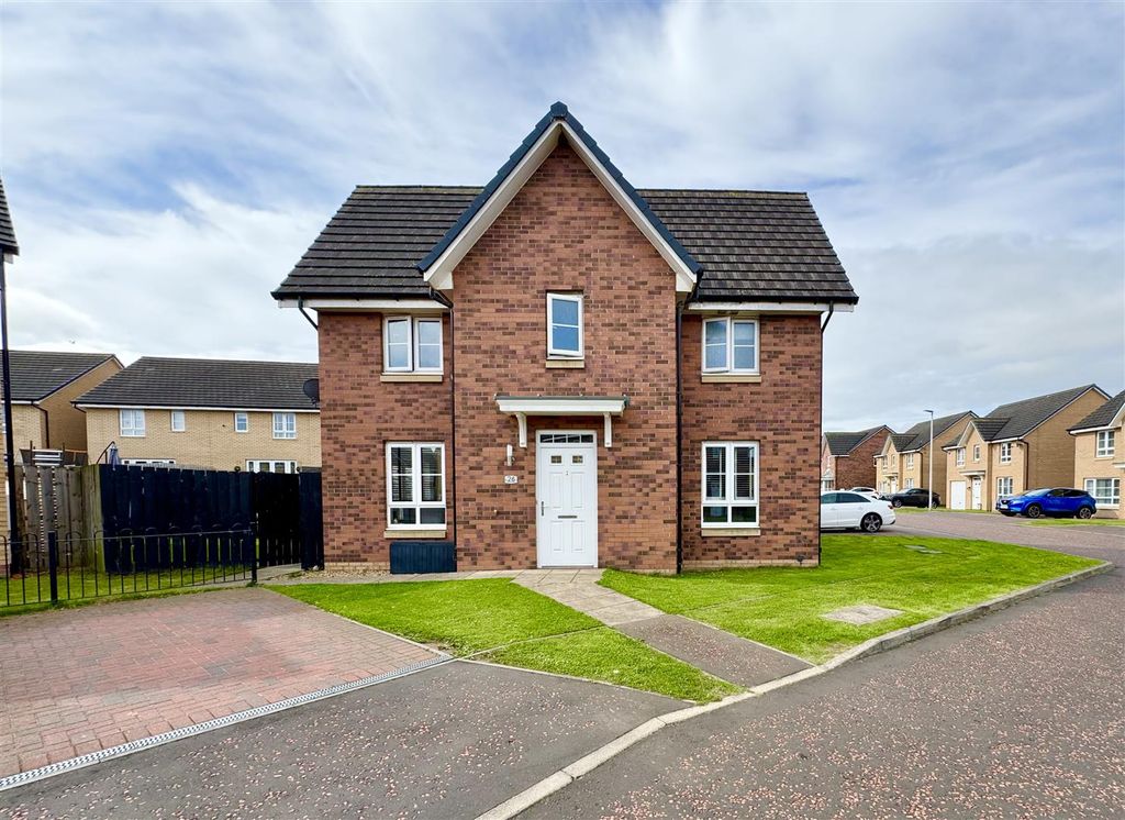 Property photo 1 of 18 External