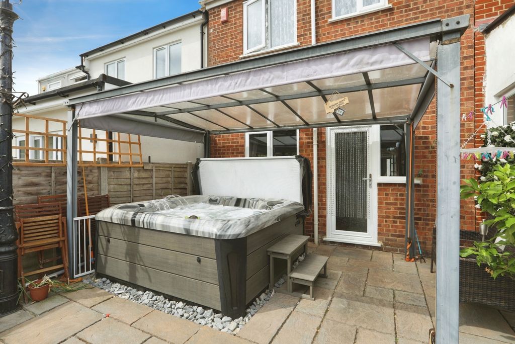 Property photo 2 of 16 Pbox-Img.Jpg