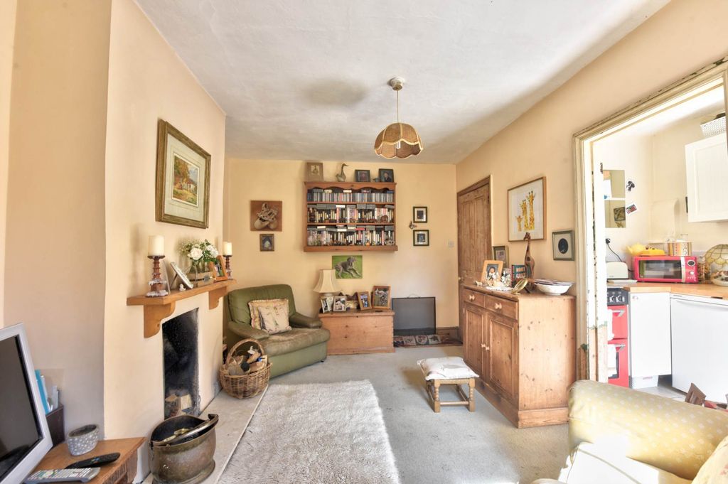 Property photo 3 of 13
