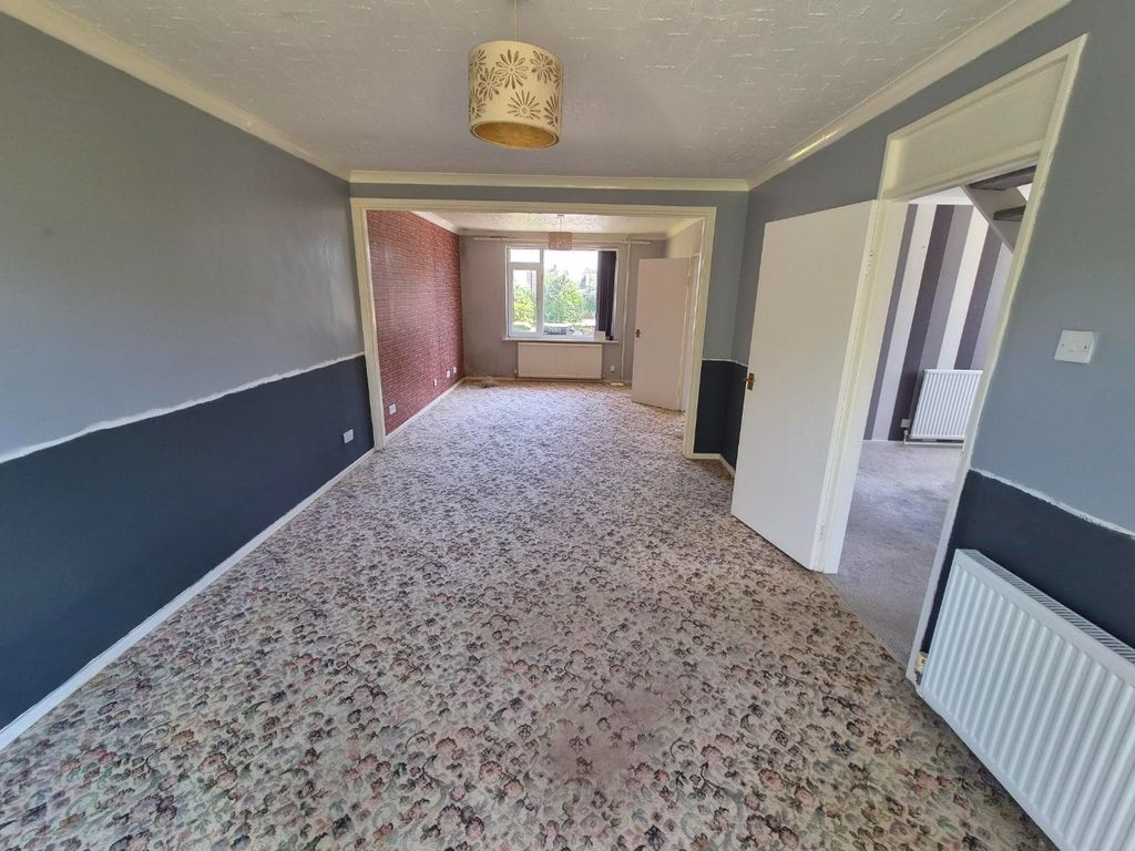 Property photo 2 of 16 5326474