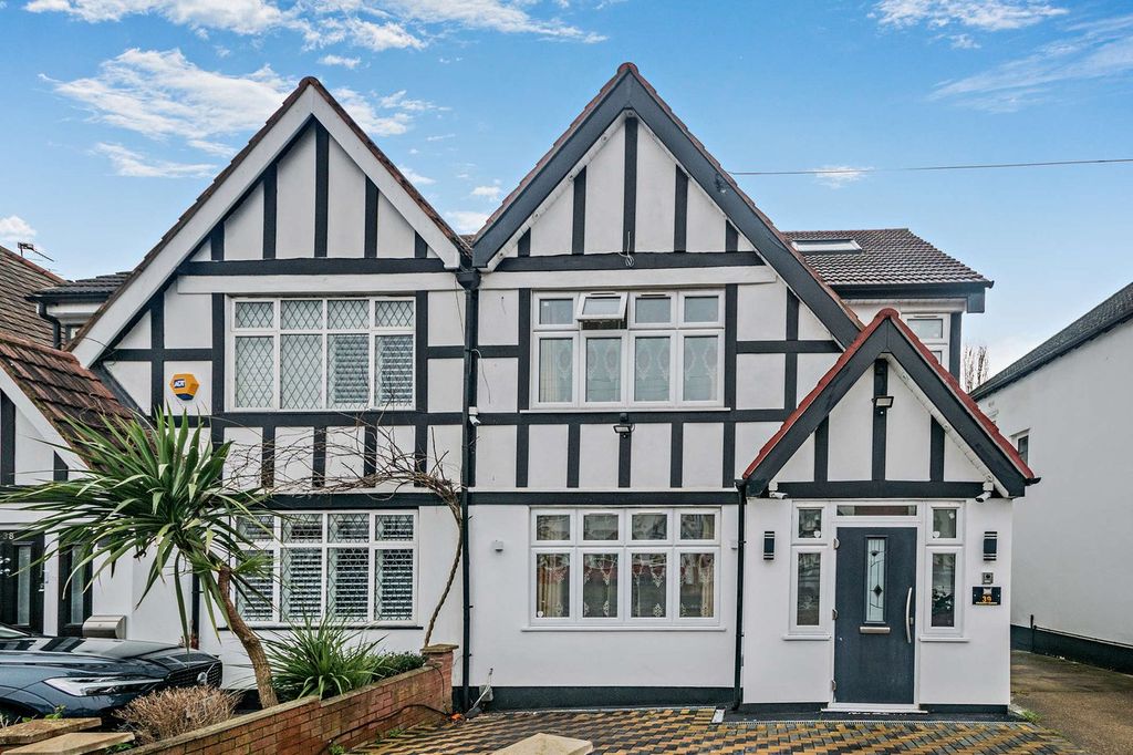 Property photo 1 of 30