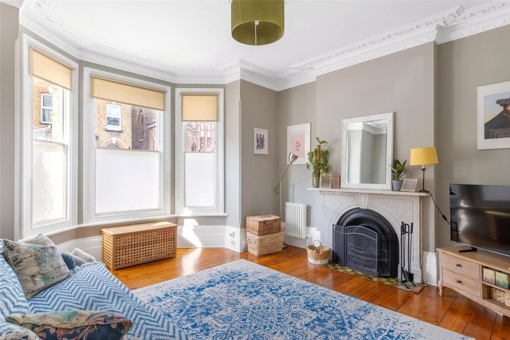 Property photo 3 of 17 Picture No. 06