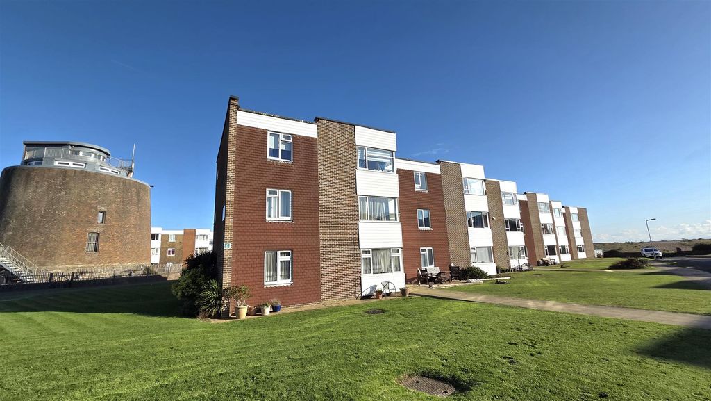 Property photo 1 of 11 Front Aspect