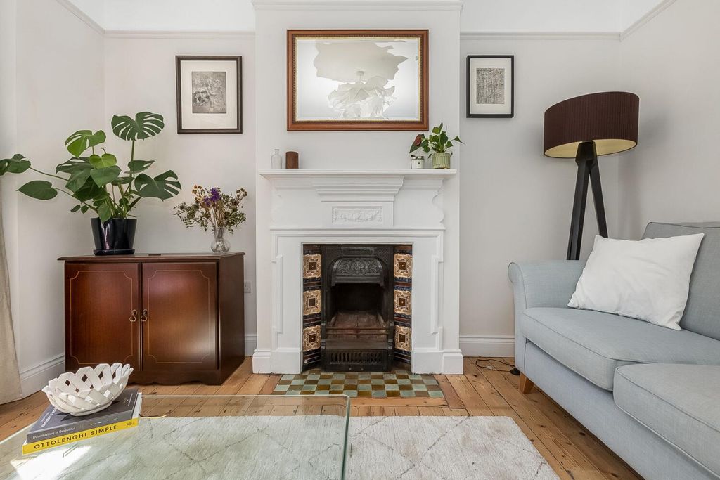 Property photo 3 of 16 3
