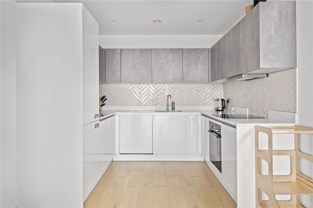 Property photo 2 of 14 Picture No. 08