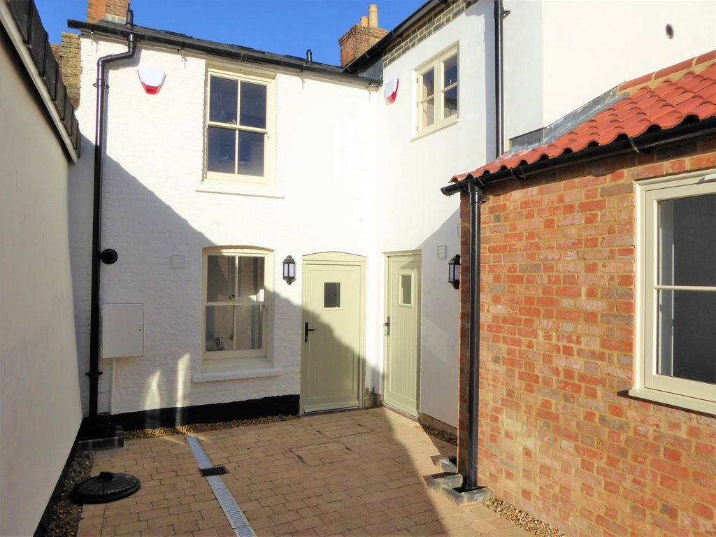 Property photo 2 of 5