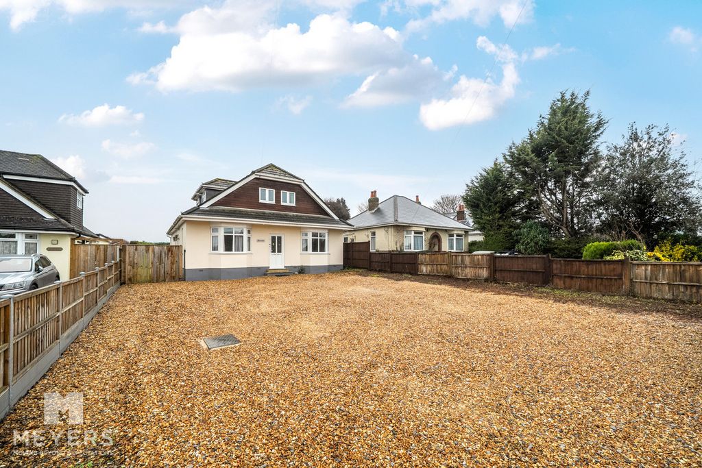 Property photo 1 of 22