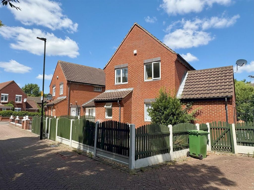Property photo 1 of 12 Beckton House For Sale By Barrain London Estate Ag