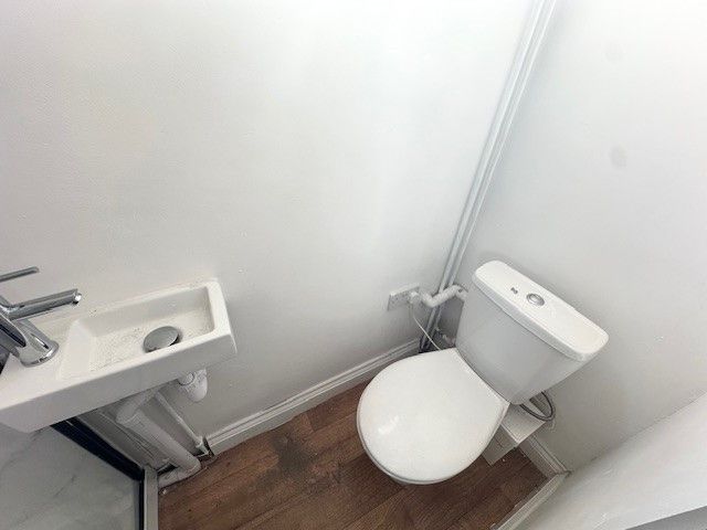 Property photo 3 of 4
