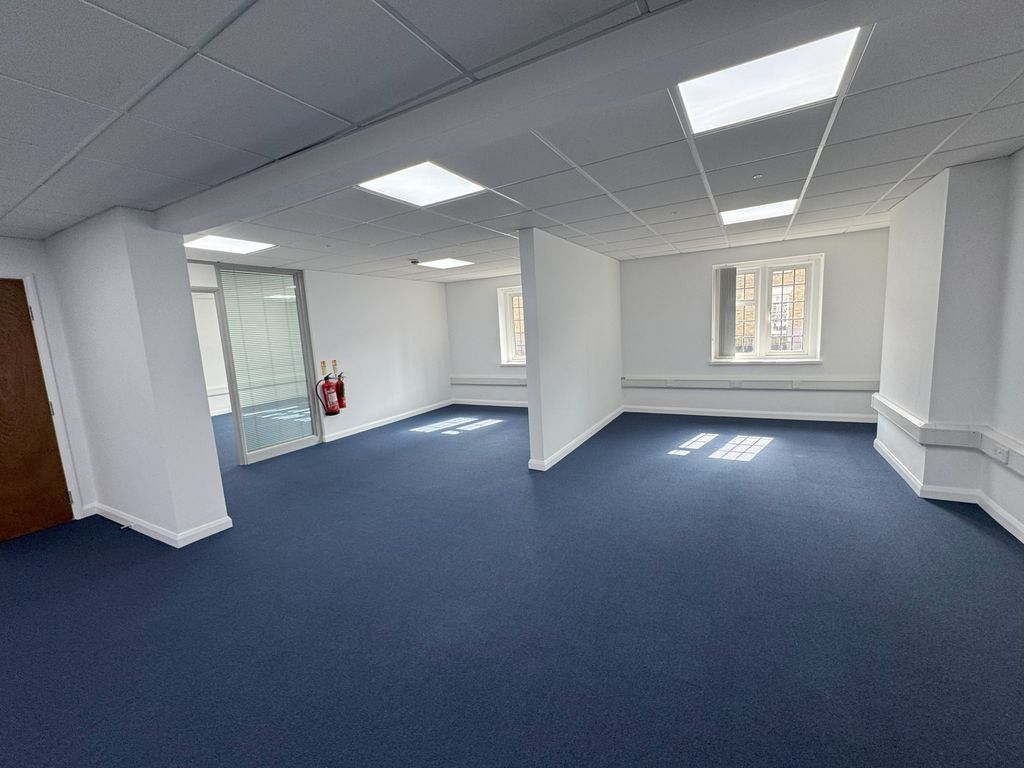 Property photo 1 of 3