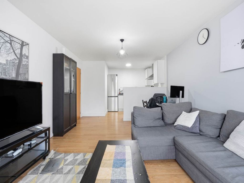 Property photo 1 of 7 Img_6537