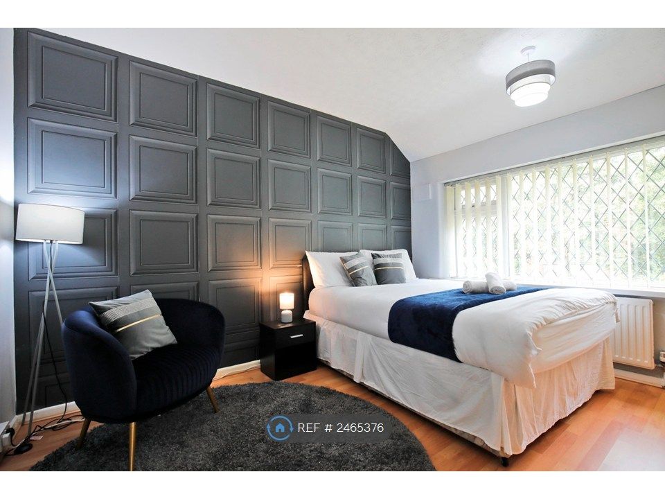 Property photo 2 of 35