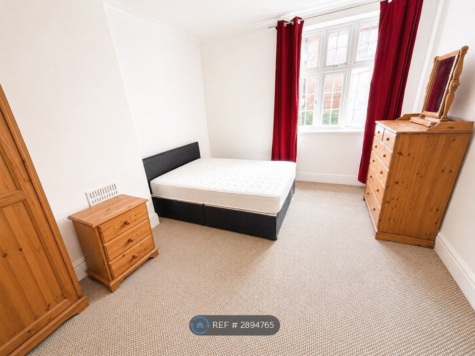 Property photo 1 of 8 Bedroom 3
