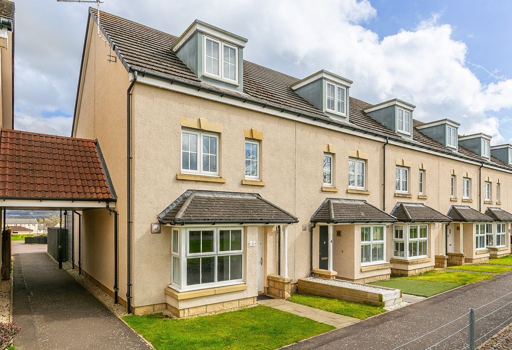 Property photo 1 of 40