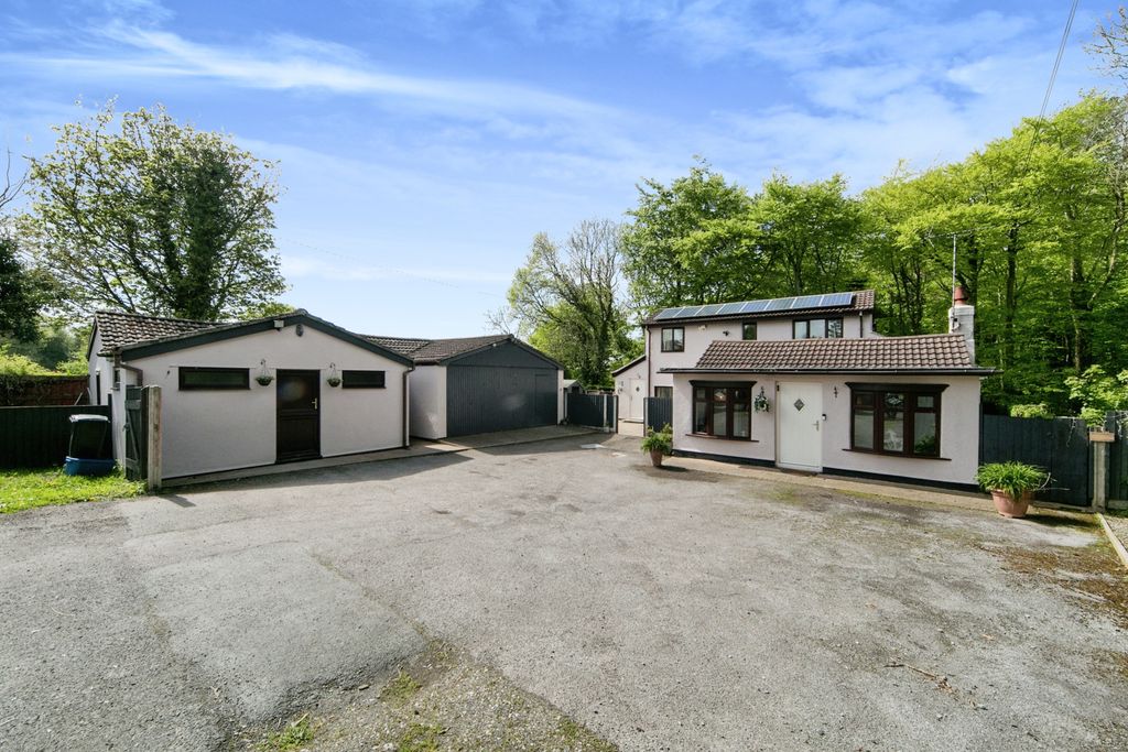 Property photo 1 of 15 Front