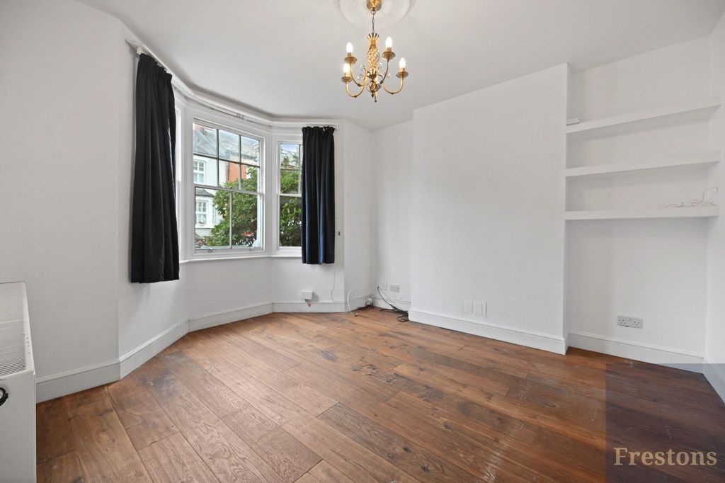 Property photo 2 of 13