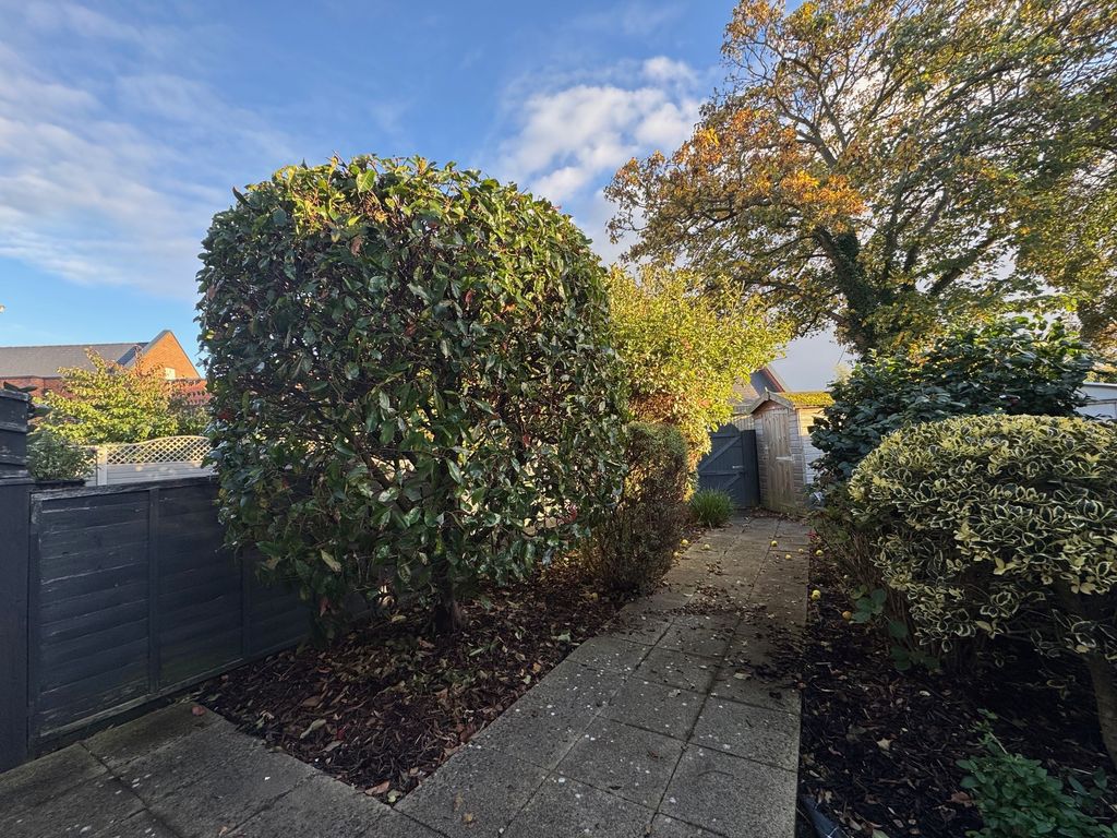 Property photo 2 of 11 Image