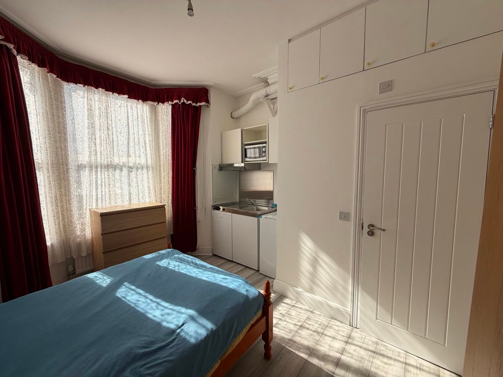 Property photo 3 of 14