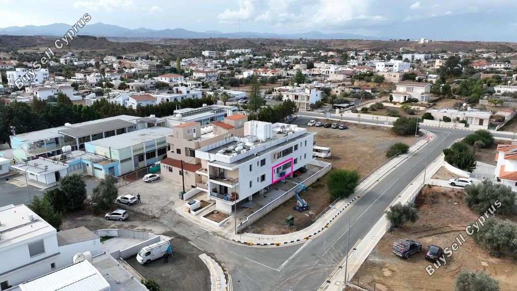 Property photo 3 of 11