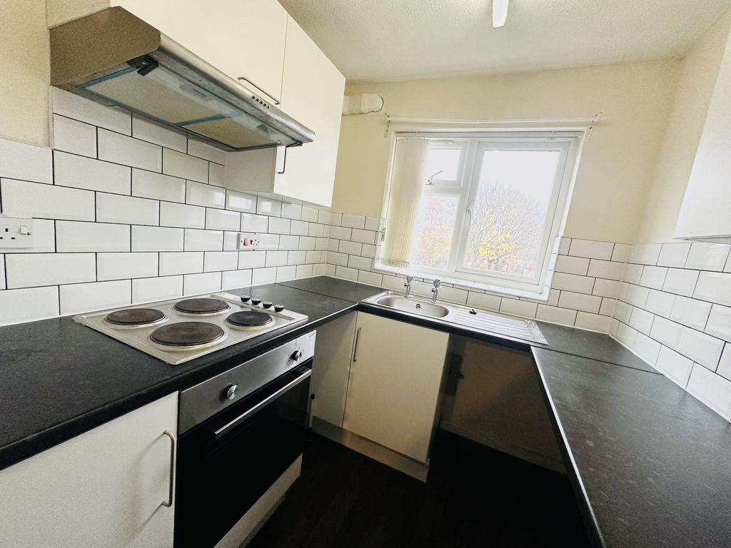 Property photo 2 of 3