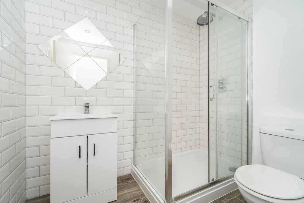 Property photo 2 of 10 Pbox-Img.Jpg