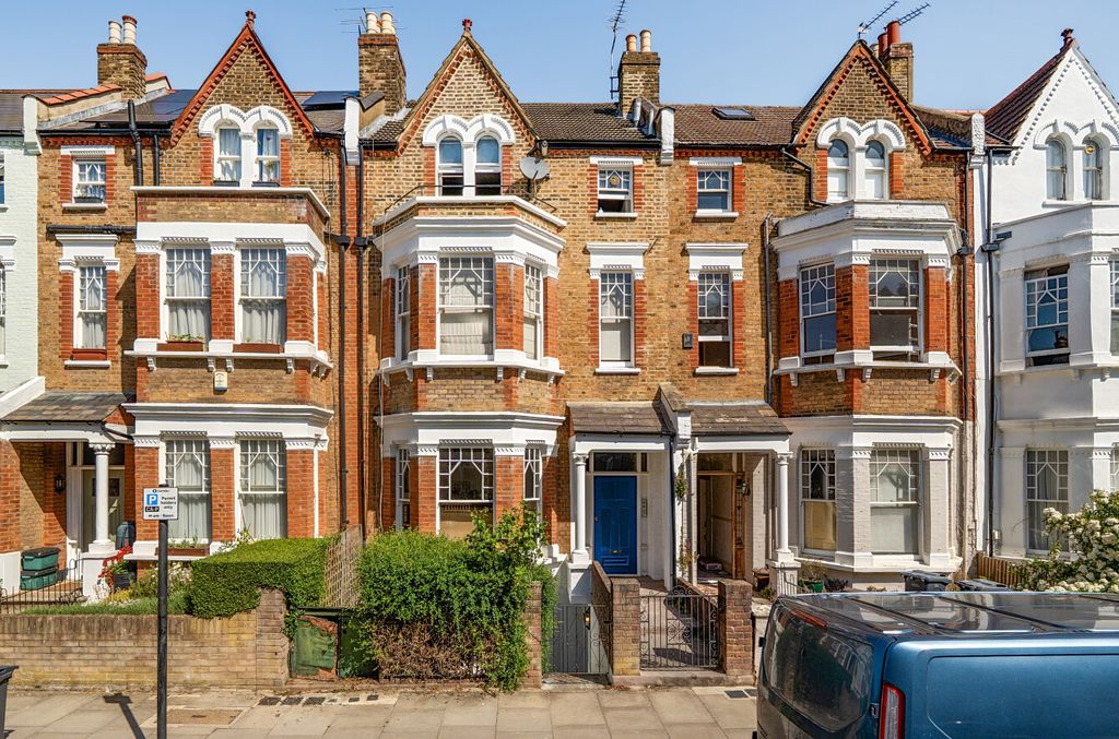 Property photo 3 of 9 1465737-1-6A1567E...
