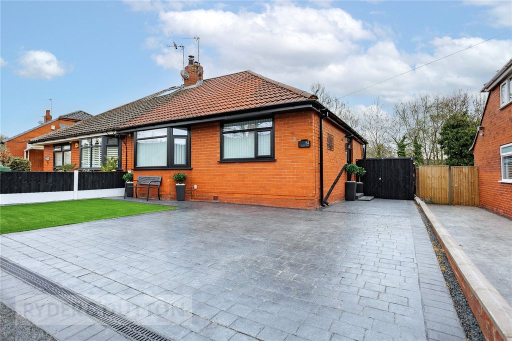 Property photo 1 of 22 External