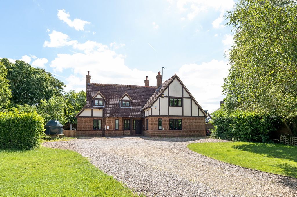Property photo 1 of 35