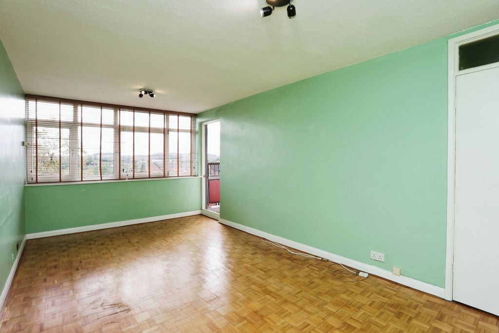 Property photo 2 of 17 Photography