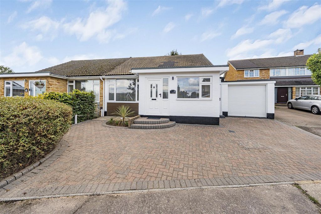 Property photo 1 of 24 Photo Sep 29 2025, 2 03 00 Pm.Jpg