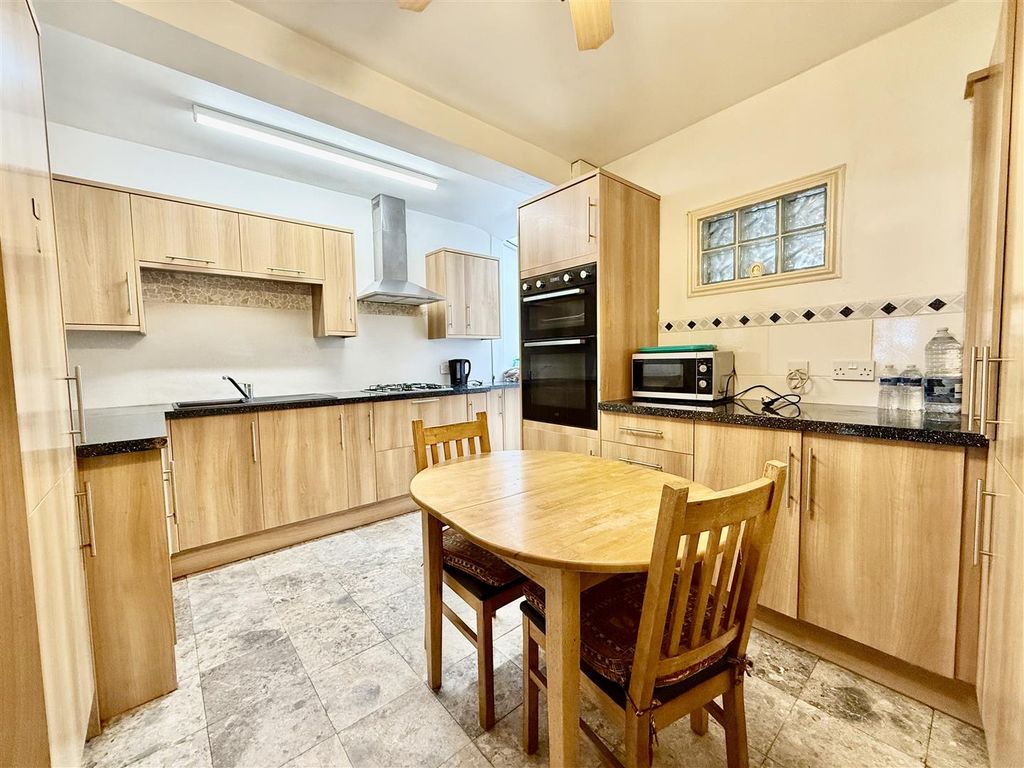 Property photo 3 of 10 Img_3168.Jpeg