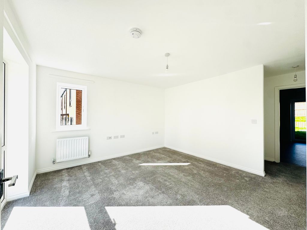 Property photo 3 of 15 Image