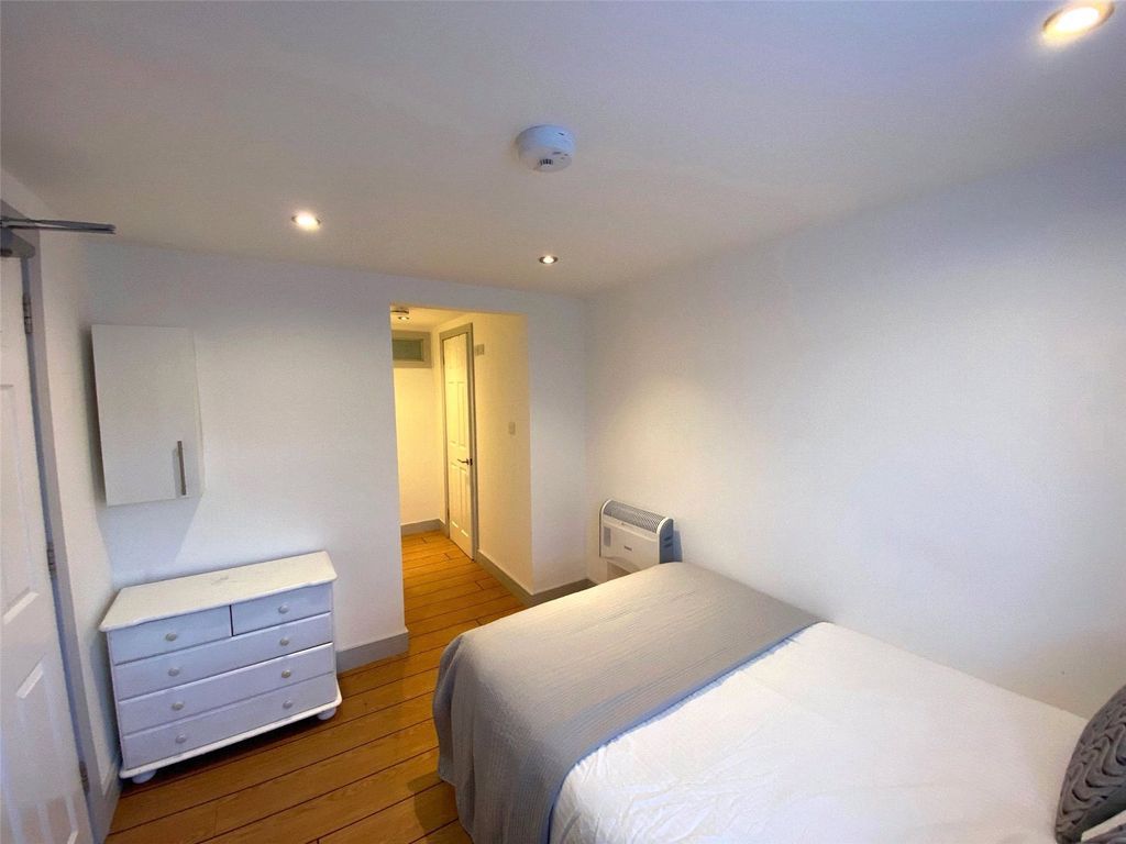 Property photo 2 of 4 Picture No. 01